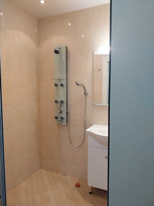 Едностаен под наем