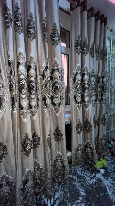 Занавеска в отличном состоянии и качестве