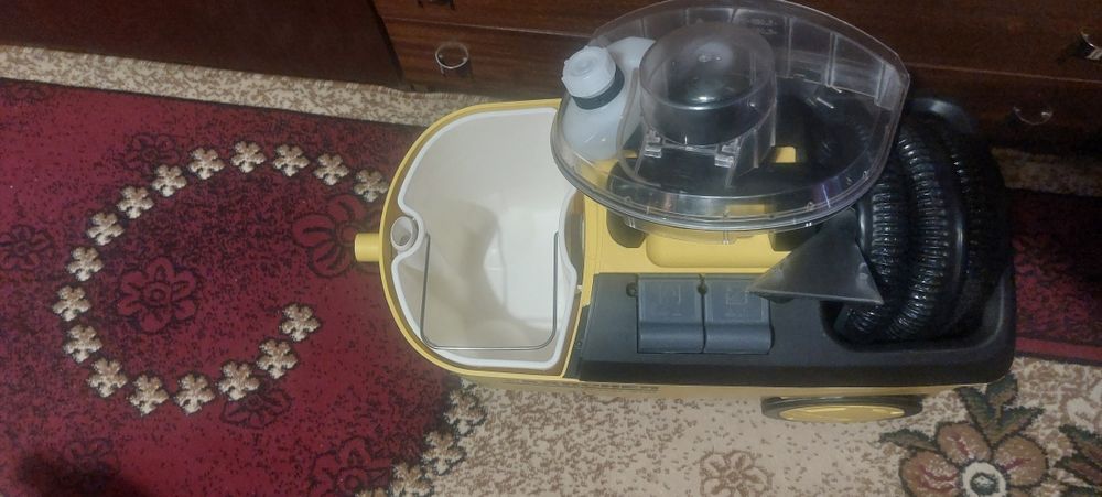 Karcher puzzi 200 перяща машина