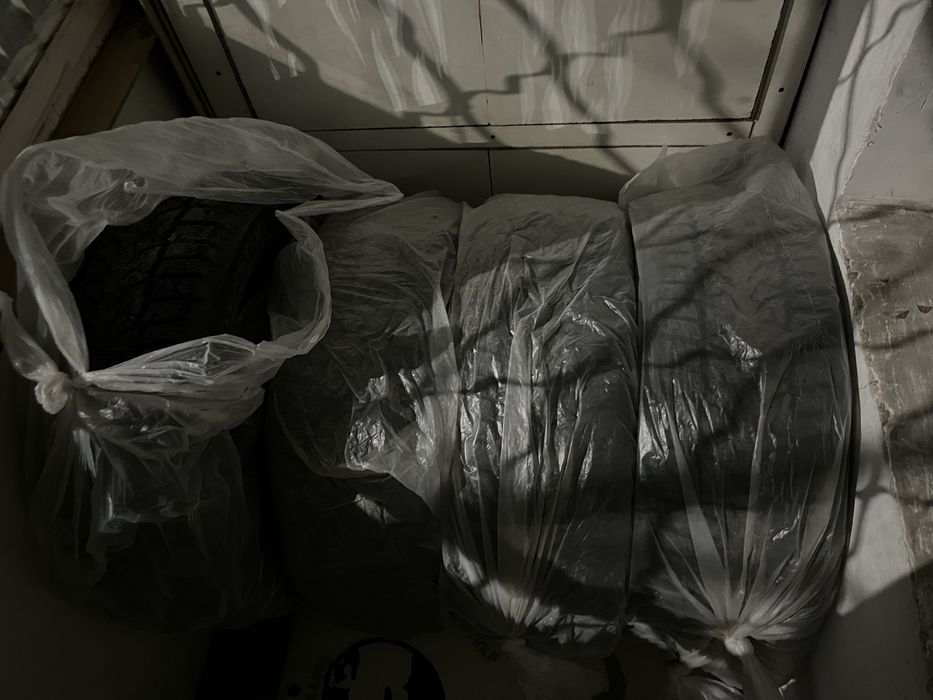 Продам зимнюю резину