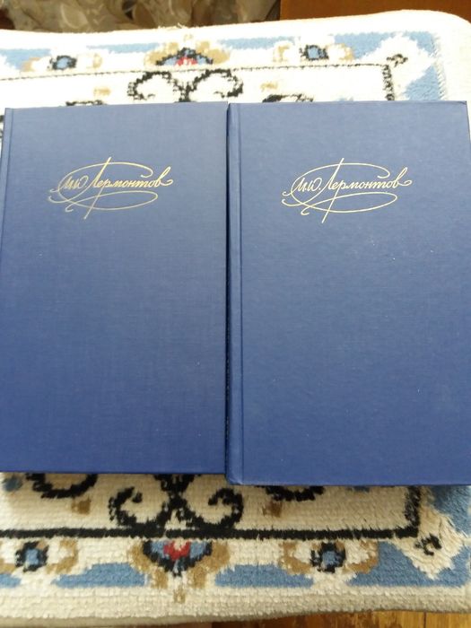 Книги разные. Интересные.