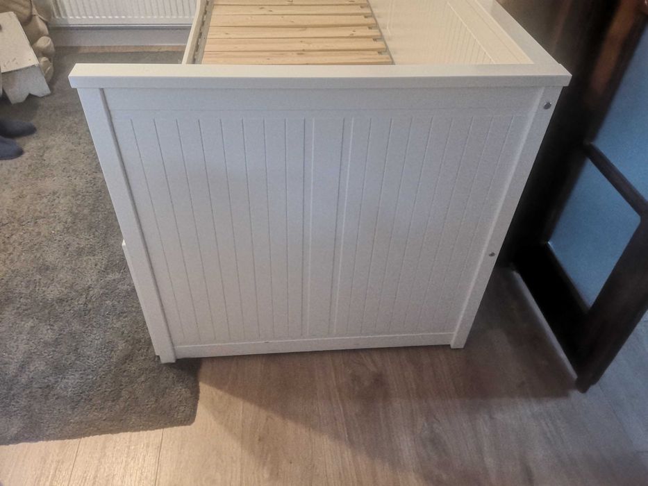 Vând divan ikea alb