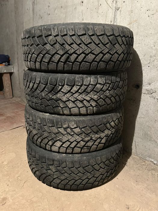 Шины комплект 205/55 R16