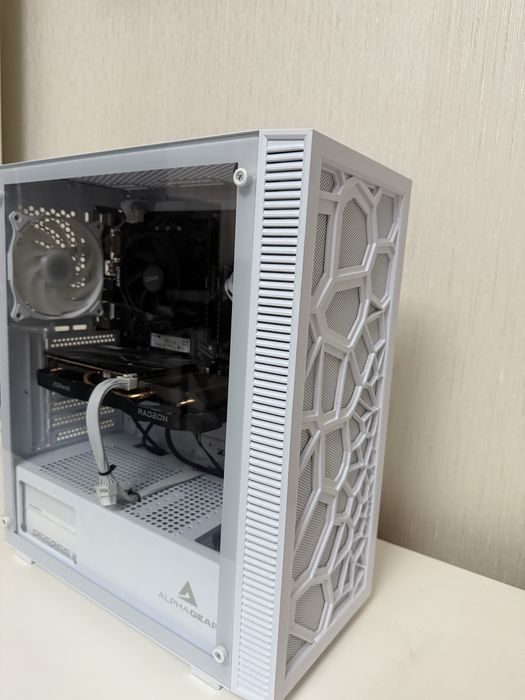 AMD Ryzen 5 5600 3.5GHz, 16GB DDR4, 1TB SSD, RX 6600 8GB GDDR6