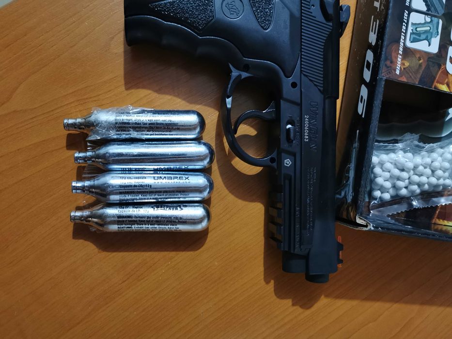 Pistol Airsoft Modificat 5J !! (cu Aer Comprimat)