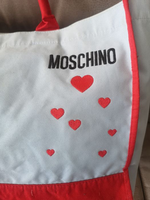 Плажна чанта на Moschino