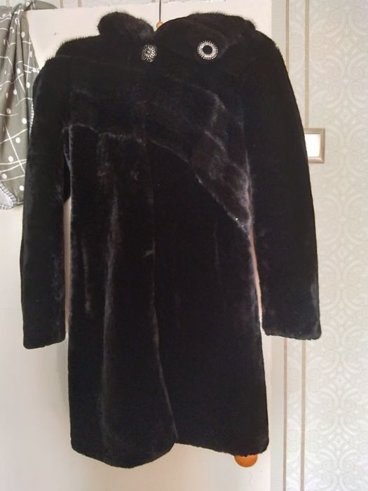 Продам шубу из мутона и норки