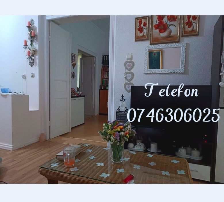 Vând casă centru 
Se oferă spre vânzare casă situată în