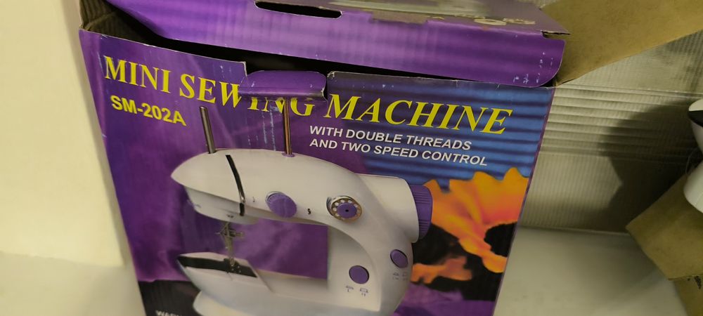 Продам швейную машинку