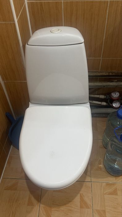 Срочно Продам унитаз