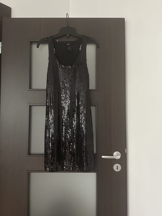 Rochie neagra cu paiete S-M