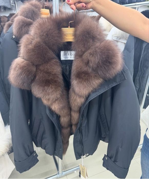 Куртка с натуральным мехом песца