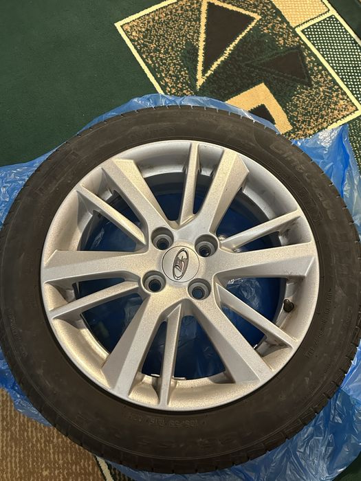 Продам летнюю резину с дисками