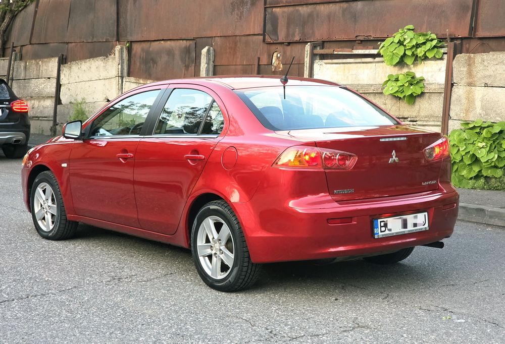 Mitsubishi Lancer 2009 66.00km 1.5 benzină Navi Android Waze Youtube Rate / Cash / buyback