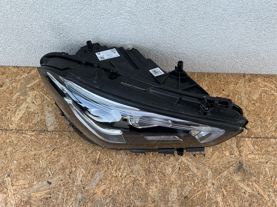 Far dreapta Mercedes CLA LED High Performance Original Europa
