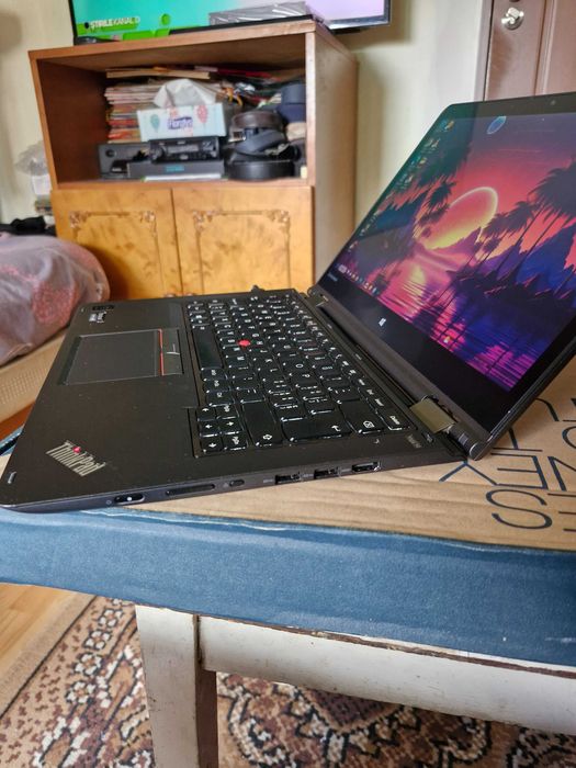 Laptop/Tableta Lenovo Yoga 14-Touch FHD IPS-i7-8 GB-SSD 256 GB-WIN 11