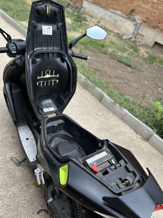 Peugeot speedfight 4