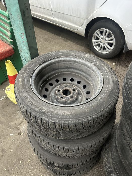 Диск с резиной тойота