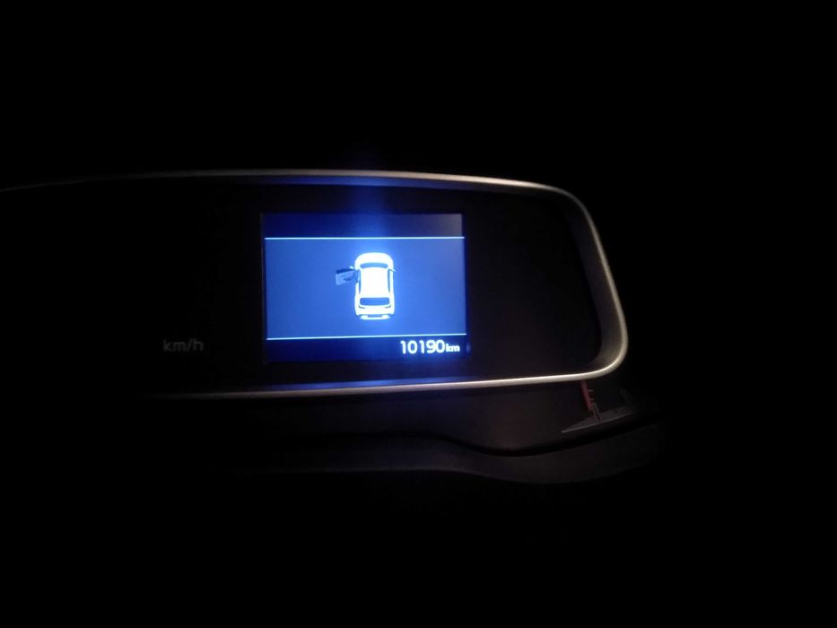 KIA Sonet 2 позиция