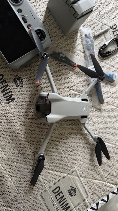 DJI Mini 3 Fly More Combo