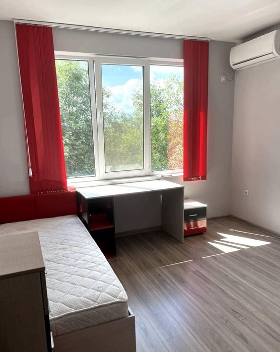 Дава се под наем Тристаен апартамент в Пловдив, Южен - 148 кв.м за 1200 € - Снимка #4