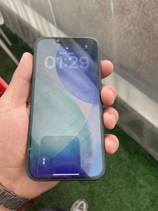 сотилади айфон 14