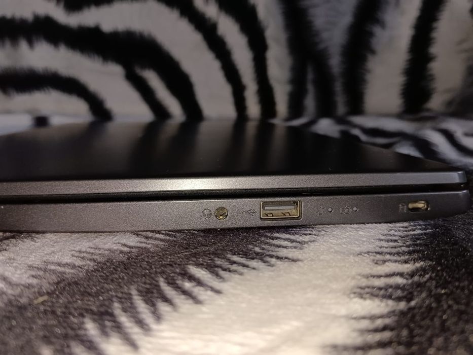 Ноутбук компьютер