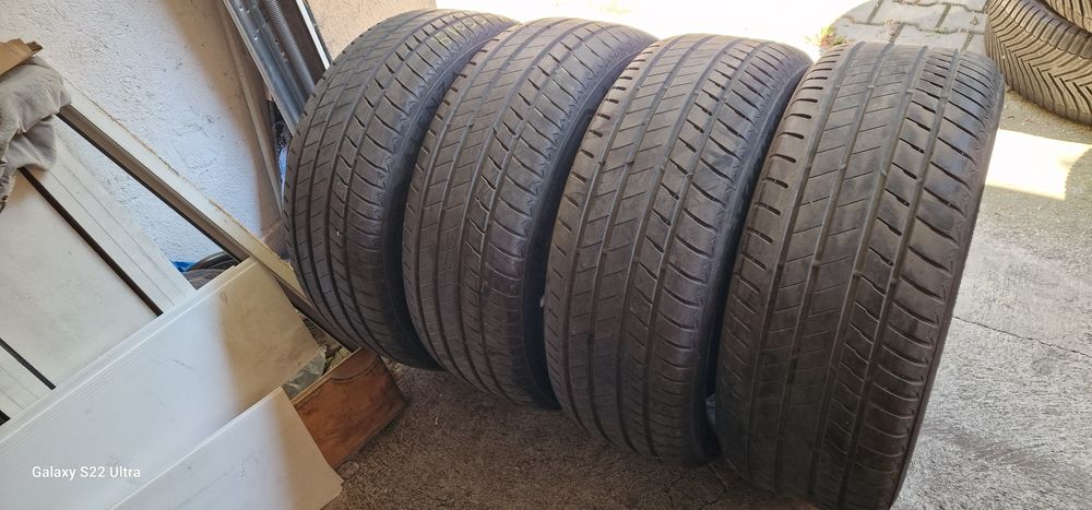 245/50/19 Bridgestone Alenza 001