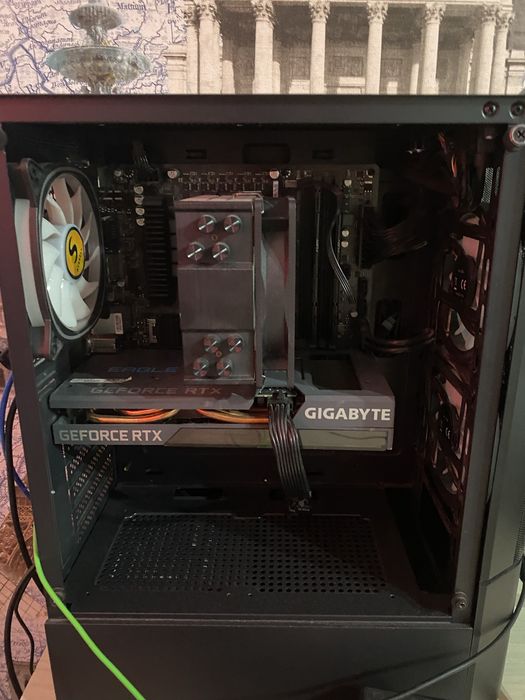 Игровой компьютер вместе с перифирией