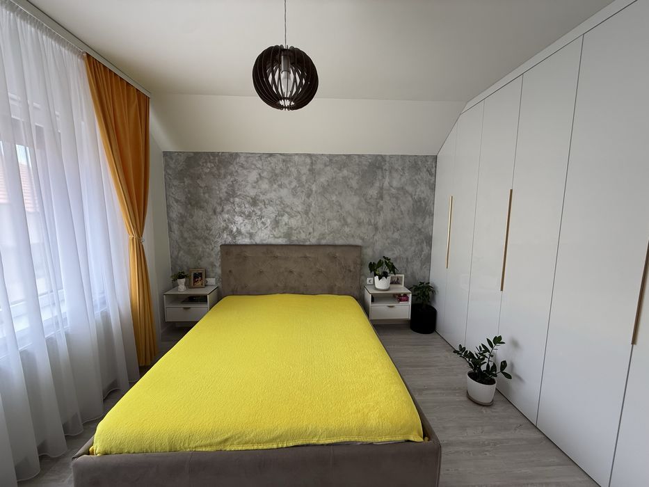 Apartament cu 3 camere