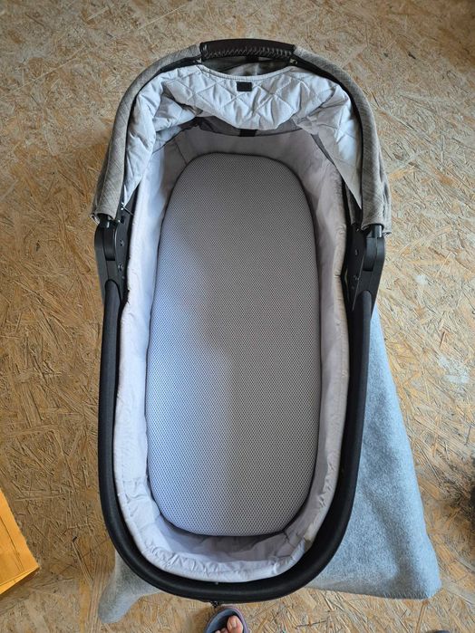 Бебешка количка Mutsy Igo - пълен комплект с аксесоари