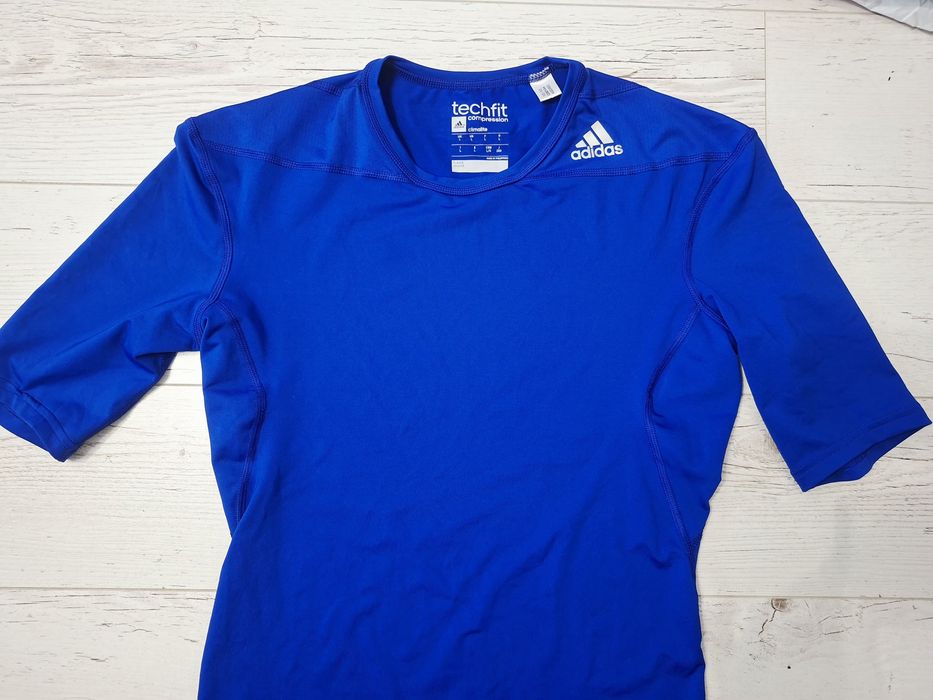 Adidas Techfit-Ориг.тениска