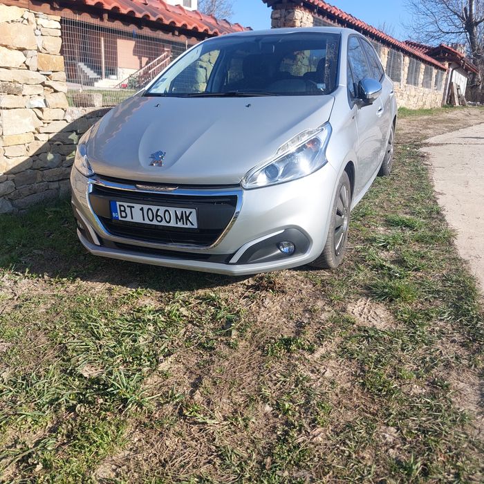 Пежо 208 1.6 BLUE HDI