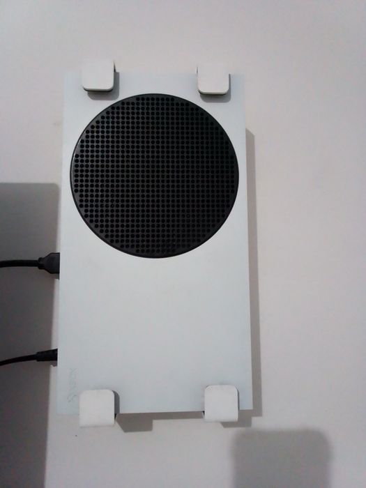 Xbox series s с аккаунтом.