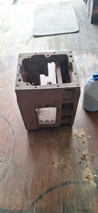 Продам корпус КПП  МТЗ