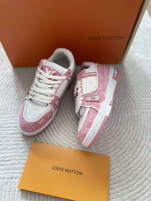 Louis Vuitton Roz *calitate premium*
