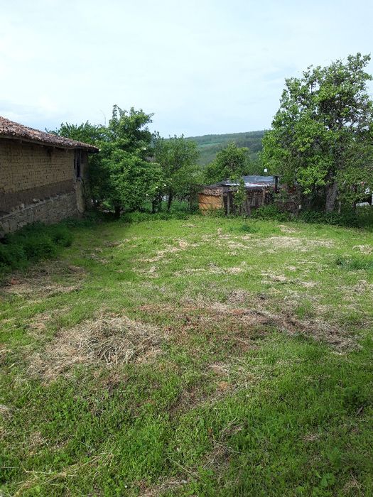 Продава се Къща в с. Изворово, Област Търговище - 140 кв.м за 272 €/кв.м - Снимка #9