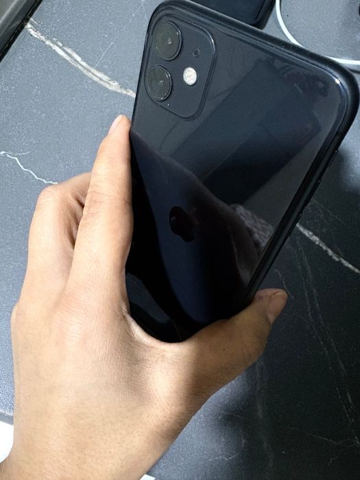 Айфон 11 продаю не дорого