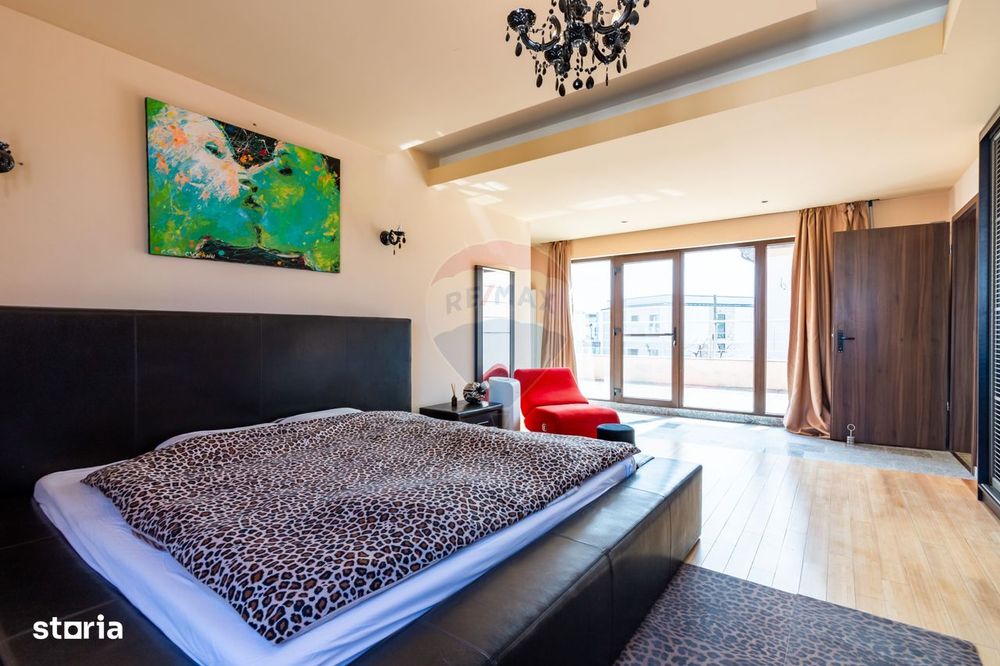 Vanzare Vilă cu 7 camere  Corbeanca