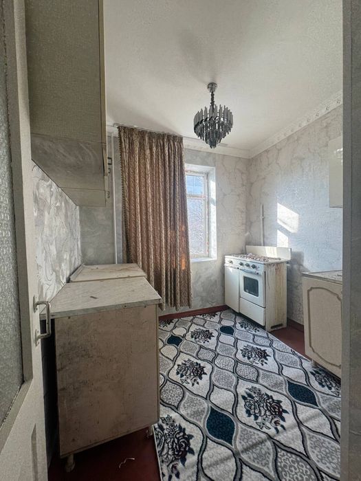 Срочно продаётся 2х комнатная Квартира 3 Этаж Вокзал Олтин Самарканд