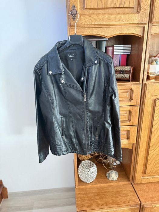 Geacă de piele artificială