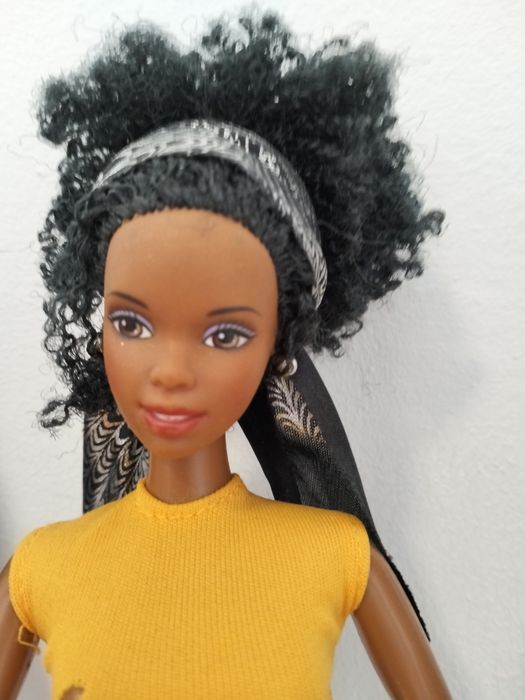 Multe păpuși barbie