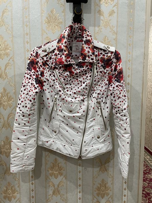 Куртки, накиды почти новые