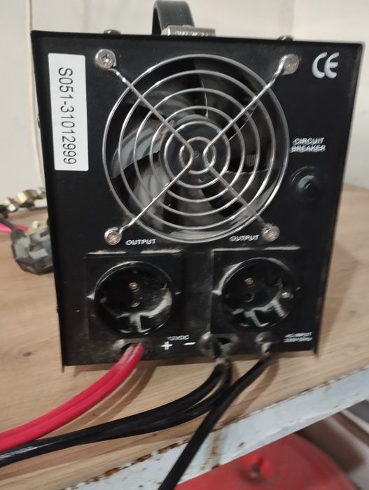 Vând UPS centrala termica