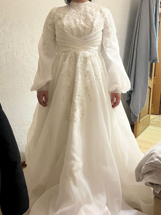 Свадебное платье (закрытое)