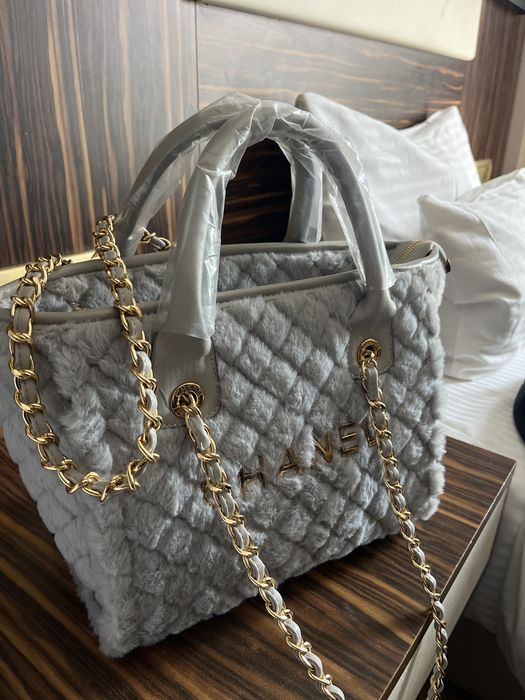 Chanel tote bag