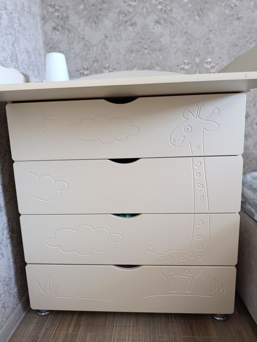 Комод с пеленальным столиком