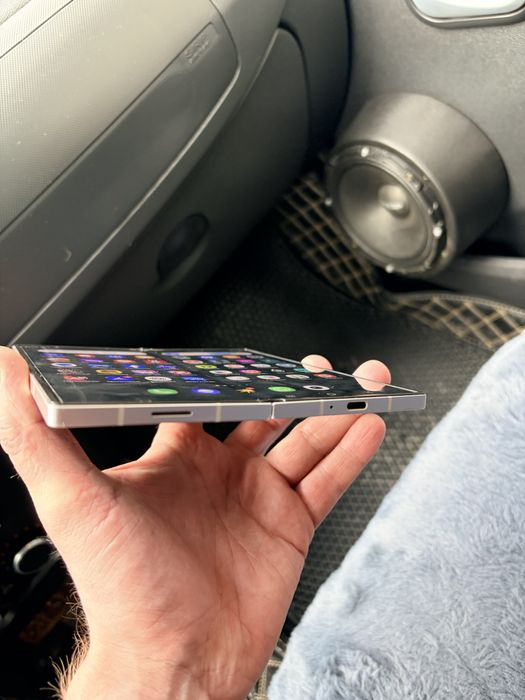 Продам Samsung Z Fold 6
