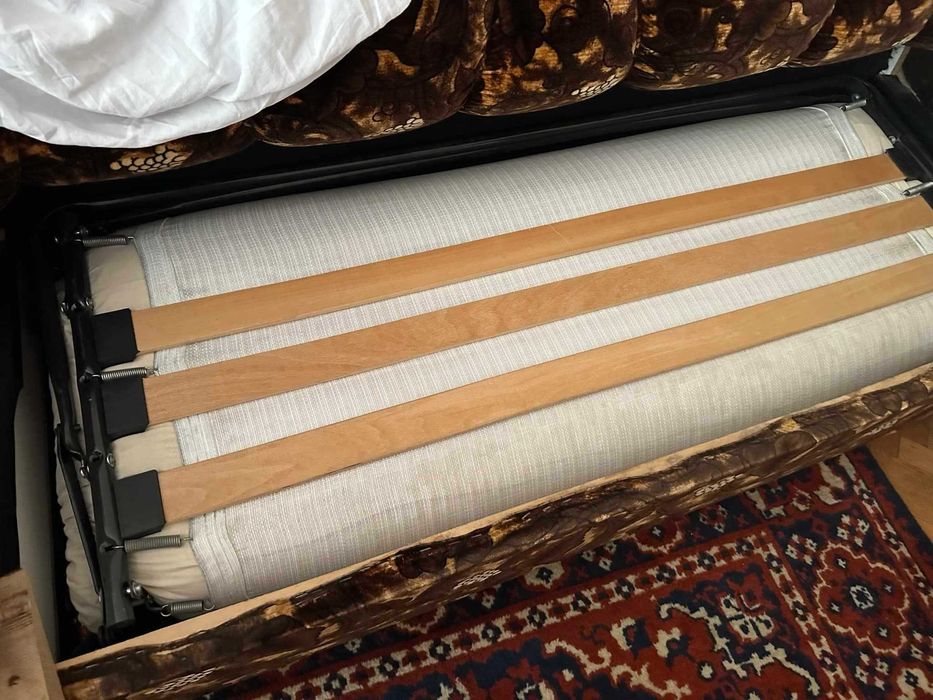 Холна гарнитура - диван, 2 фотьойла и 2 табуретки