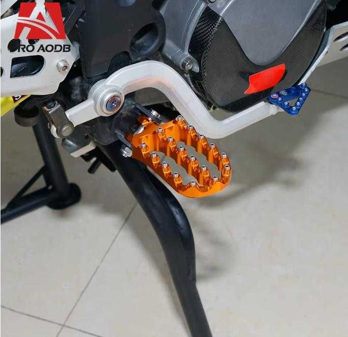 Ендуро Алуминиеви Тунинг Степенки Кросов Мотор Ковани Педали Husqvarna Svartpilen Enduro KTM GAS-GAS Ковани Kолчета за Kрака Мотопед Мотоциклет Спорт
